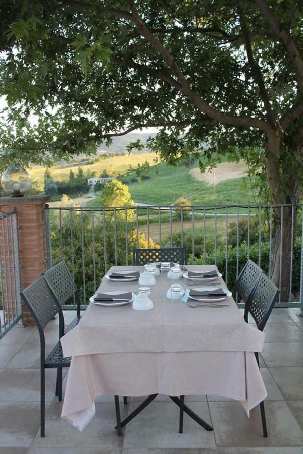 Agriturismo Il Colore Del Grano San Vittore  Luaran gambar