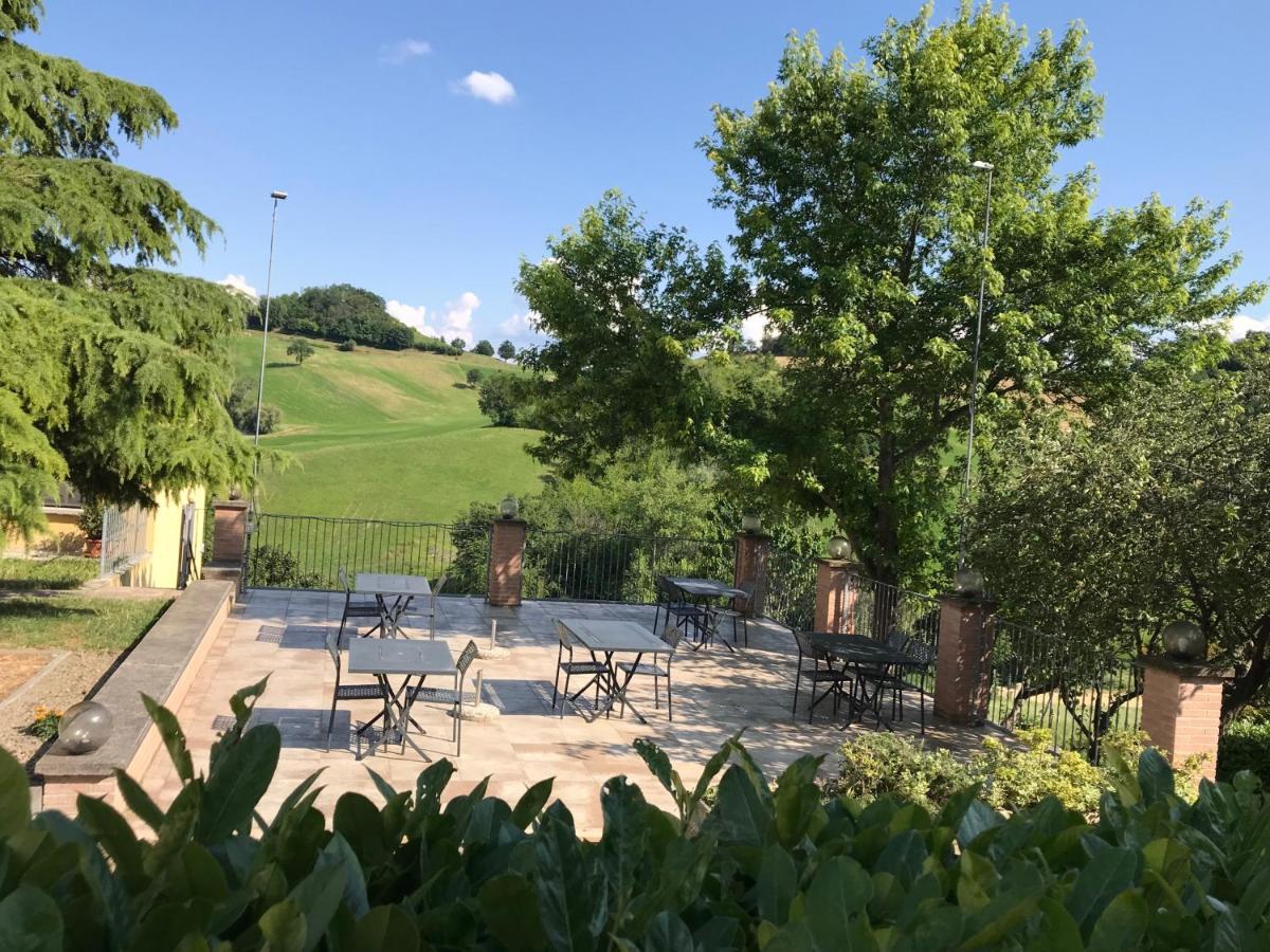 Agriturismo Il Colore Del Grano San Vittore  Luaran gambar